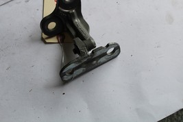 16-17 JAGUAR XE PASSENGER DOOR LOWER HINGE BRACKET FRONT or REAR M1495 image 7