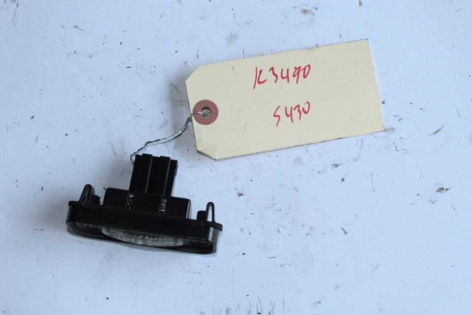 2002-2006 MERCEDES BENZ W220 S430 REAR TRUNK LICENSE PLATE LIGHT LAMP K3490 - $39.59