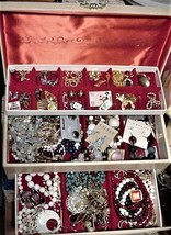 Vintage BUXTON Jewelry Case Box &amp; lots of Jewelry Parts Repair - $75.00