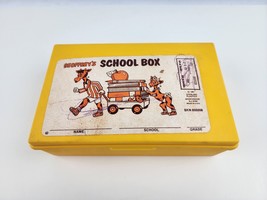 Vintage 1981 Toys R Us Geoffrey’s School Box Yellow Plastic Pencil box / Case - £12.43 GBP