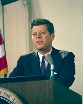 President John F. Kennedy gives address on Cuban Missile Crisis New 8x10... - £6.93 GBP