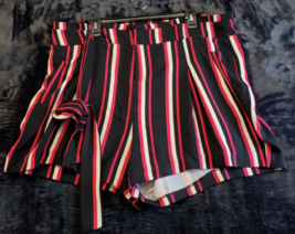 Torrid Short Womens Size 18 Multi Striped 100% Polyester Flat Front Drawstring - £14.09 GBP