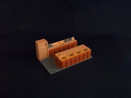 Polly Pocket Pollyville Misc. Room Kitchen - $5.00