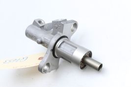 08-17 AUDI A5 QUATTRO BRAKE MASTER CYLINDER Q7653 image 10