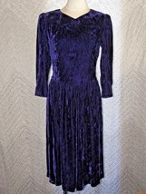 Vintage Lanz Originals Women&#39;s Purple Velvet Prom Dress Size 8 Button Bo... - £27.61 GBP