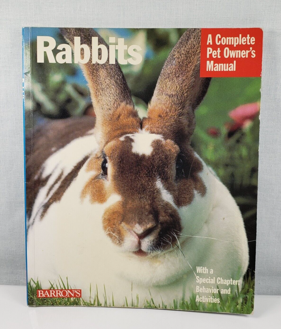Rabbits a Complete Pet Owners Manual 1998 - $8.68