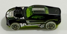 Mattel Hot Wheels HW Twinduction Car Black Green Tint and Base 2010 - $64.44 MXN