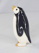 Hagen Renaker Penguin Mama Miniature Figurine Bird - $10.39
