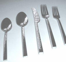 Vera Wang Wedgwood Hammered 5 PC. Place Setting 18/10 Stainless Flatware New - £124.28 GBP