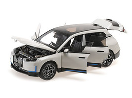 BMW iX White Metallic 1/18 Diecast Model Car by Minichamps - £192.28 GBP