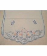 vintage table runner, vintage linen, accent table mat, dresser scarf, ha... - $285.11 MXN