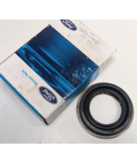 NOS OEM Ford E8TZ-4676-C Differential Pinion Seal - €12,65 EUR