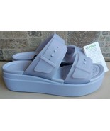 Crocs Brooklyn Buckle Low Wedge Women&#39;s Purple Moon Sandals Size 7 NWT G - $1,350.57 MXN