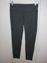 Athleta Ladies Gray Cropped Exercise PANTS-S-NYLON/POLY/SPAN.-WORN ONCE-SOFT - £11.00 GBP