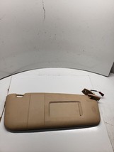 Passenger Sun Visor Illuminated Cloth Fits 06-09 BMW 550i 1384486 - $22.65