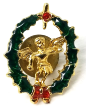 Christmas Angel Inside Wreath Choir Pin Gold Color Metal Red Green Vintage - £9.48 GBP