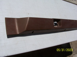 1974 1975 1976 Lincoln Mark Iv Right Door Panel Armrest Has Cracks Used Oem - £194.95 GBP