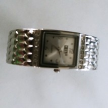 Guen - Wristwatch - $14.55