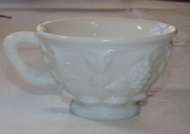 Westmoreland Milk Glass coffee tea cup Grape Vine design white Vintage 3 3/4&quot;~ - £10.27 GBP