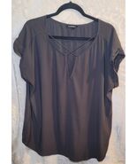 Women's Express Half Sleeve Criss Cross Chelsea Shell Blouse Gray Size XL - $18.99