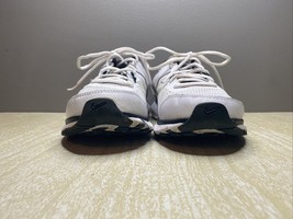 Nike Zoom Winflo Men&#39;s White &amp; Black Running Shoe 684488-100 Size 10 - £14.60 GBP