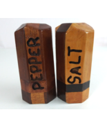 Vintage Hand Carved Wooden Pillar Salt &amp; Pepper Shakers - $266.23 MXN
