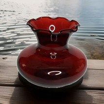 Vintage Dark Red Hand Blown Glass Small Vase With Wavy Rim 3 Inches Tall - $241.39 MXN