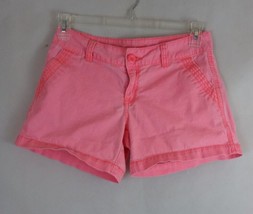 Maurices Women&#39;s Bright Pink Booty Shorts Size 5/6 Inseam 4&quot; - $16.82