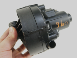 10-2016 mercedes ml350 e550 c350 secondary smog aux air pump emission co... - $78.87