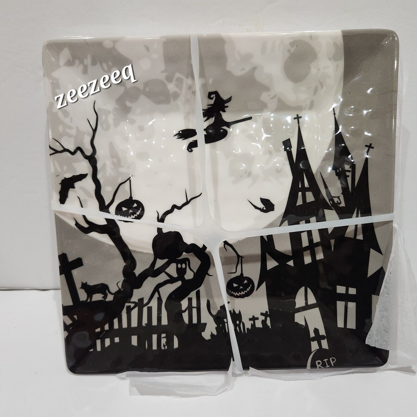 Halloween Haunted House Witch Grave Yard Melmaine Salad Plates Set of 4 - $25.99