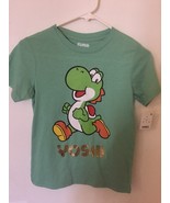 NEW Boys&#39; Super Mario Yoshi Short Sleeve Graphic Medium T-Shirt - $217.16 MXN