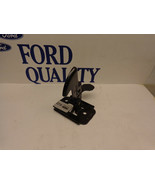 FORD XL2Z-16892-AA Hood Safety Catch Latch OEM NOS - $524.91 MXN