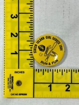 Vintage Girl Scout Pinback Button - Staten Island Girl Scouts 1984 Run &amp;... - $9.90