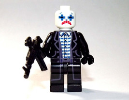 Building Block Joker Robber Henchman cross eyes Batman Movie Minifigure Custom T - £4.81 GBP