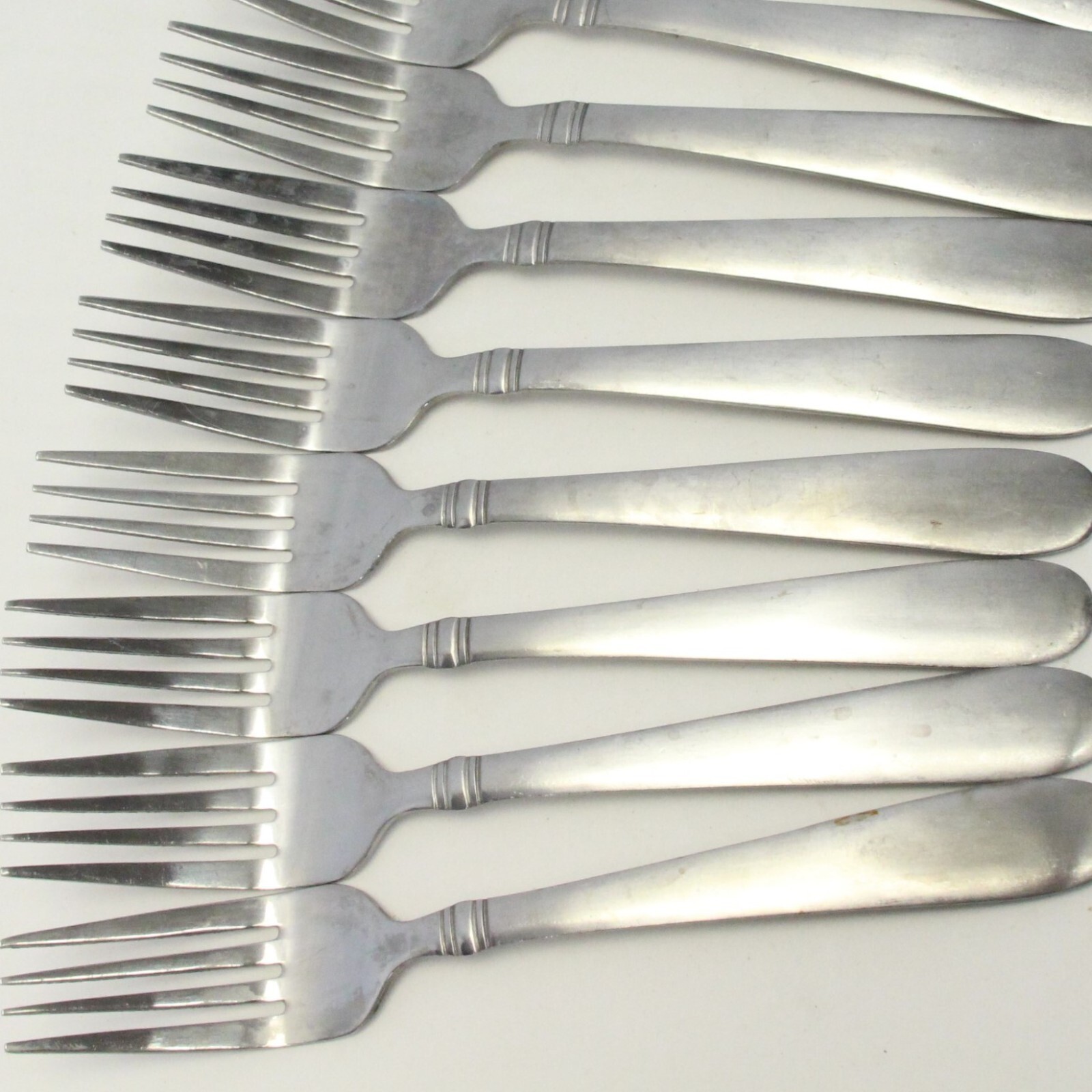 Towle Ariel Satin Salad Forks 7-3/8&quot; Stainless  Lot of 8 - $18.61