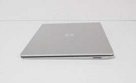 Microsoft Surface Laptop 4 13.5" AMD Ryzen 5 8GB 128GB  image 5