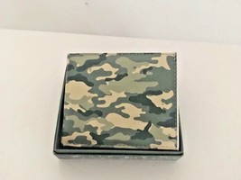 Camouflage Green Bi-Fold Men&#39;s Leather Wallet Printed In Gift Box - $9.46