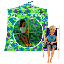 Lime Green Toy Pop Up Doll, Stuffed Animal Tent, 2 Sleeping Bags, Daisy Print  - £19.57 GBP