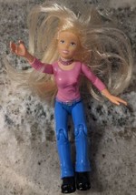 Fisher Price Loving Family Dollhouse 2002 BLOND GIRL Teen Babysitter Young Adult - $9.95