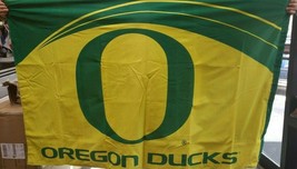 Official License Oregon Ducks 3&#39;x5&#39; 2-SIDED Heavy Duty Flag(Rare Origina... - $836.24 MXN