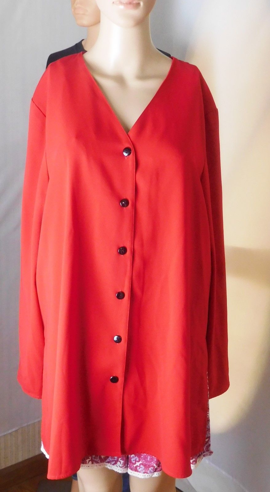 Vintage Maggie McNaughton Women&#39;s Blouse Size 16W - Red w/Black Buttons - $12.73