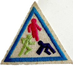 Girl Scouts Triangle Patch Vintage 1.75&quot; Small Multicolor Collectible E52 - £7.47 GBP