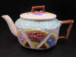 Chinoisserie Majolica antique teapot fans and flowers [a4-11] - $123.75