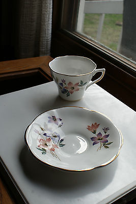 Old Vintage Lefton Bone China Made in England Cup & Saucer with Flowers Pottery - $9.99