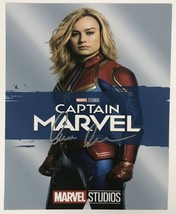 Brie Larson Signed Autographed &quot;Captain Marvel&quot; Glossy 8x10 Photo - Life COA/HOL - £78.31 GBP