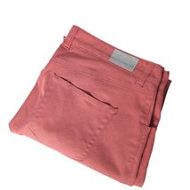 Pre-loved Partner

Peter Millar Crown Sport EB66 Performance 5 Pocket Pa... - $44.35