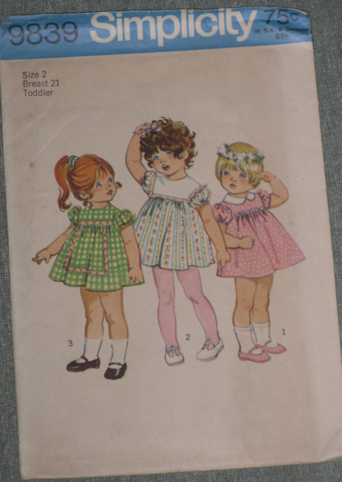 Simplicity Pattern 9839 Toddler Girls Gathered Dress Size 2 Vintage 1970's - £5.88 GBP