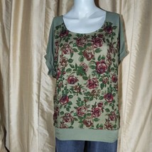 Faded Glory Green Printed Back Button Top Size M - £4.74 GBP