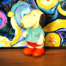 Vintage Peanuts Snoopy Vinyl Tennis Figurine Doll - $14.39