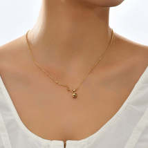 Fashion Design Love Pendant Zircon Single Layer Necklace For Women - £3.91 GBP+